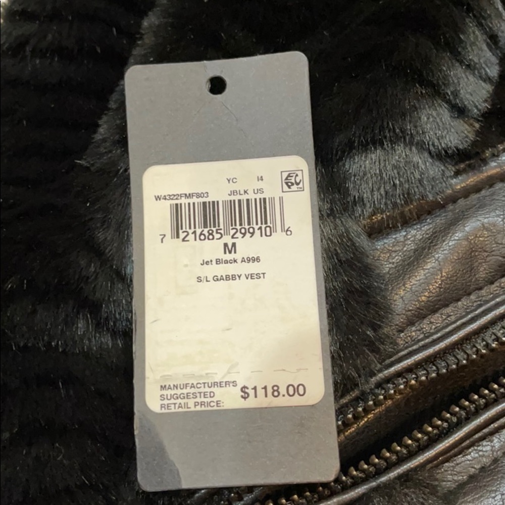 Vest - Picture 10 of 16